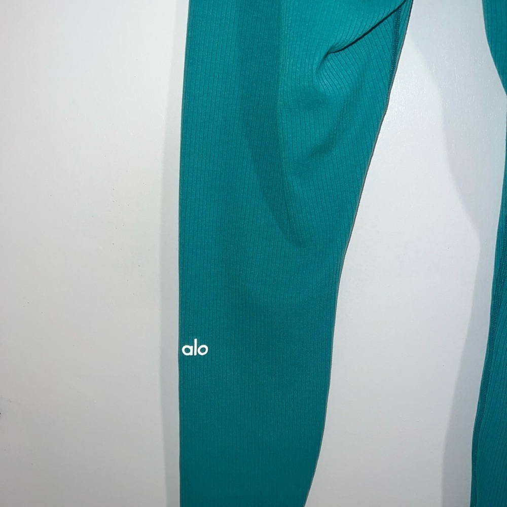 Alo Teal Ribbed Leggings - Picture 2 of 5